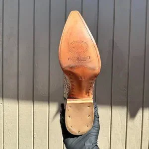 Carreta | Shoes | 4 Chiseled Brown Details Crix Style  display picture 2